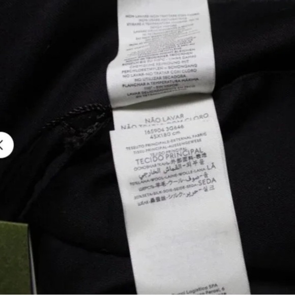 Gucci Black GG Wool Monogram Scarf - Picture 4 of 4